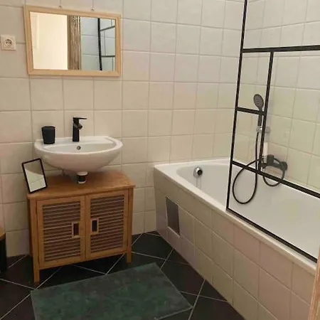 Liebevolle Altbauwohnung Apartmán